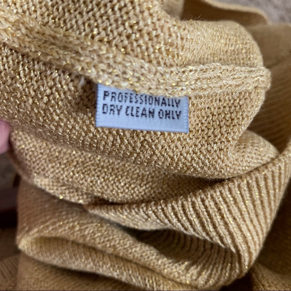 ST JOHN Basics Gold Sleeveless Top Sz Large - Picture 5 of 7